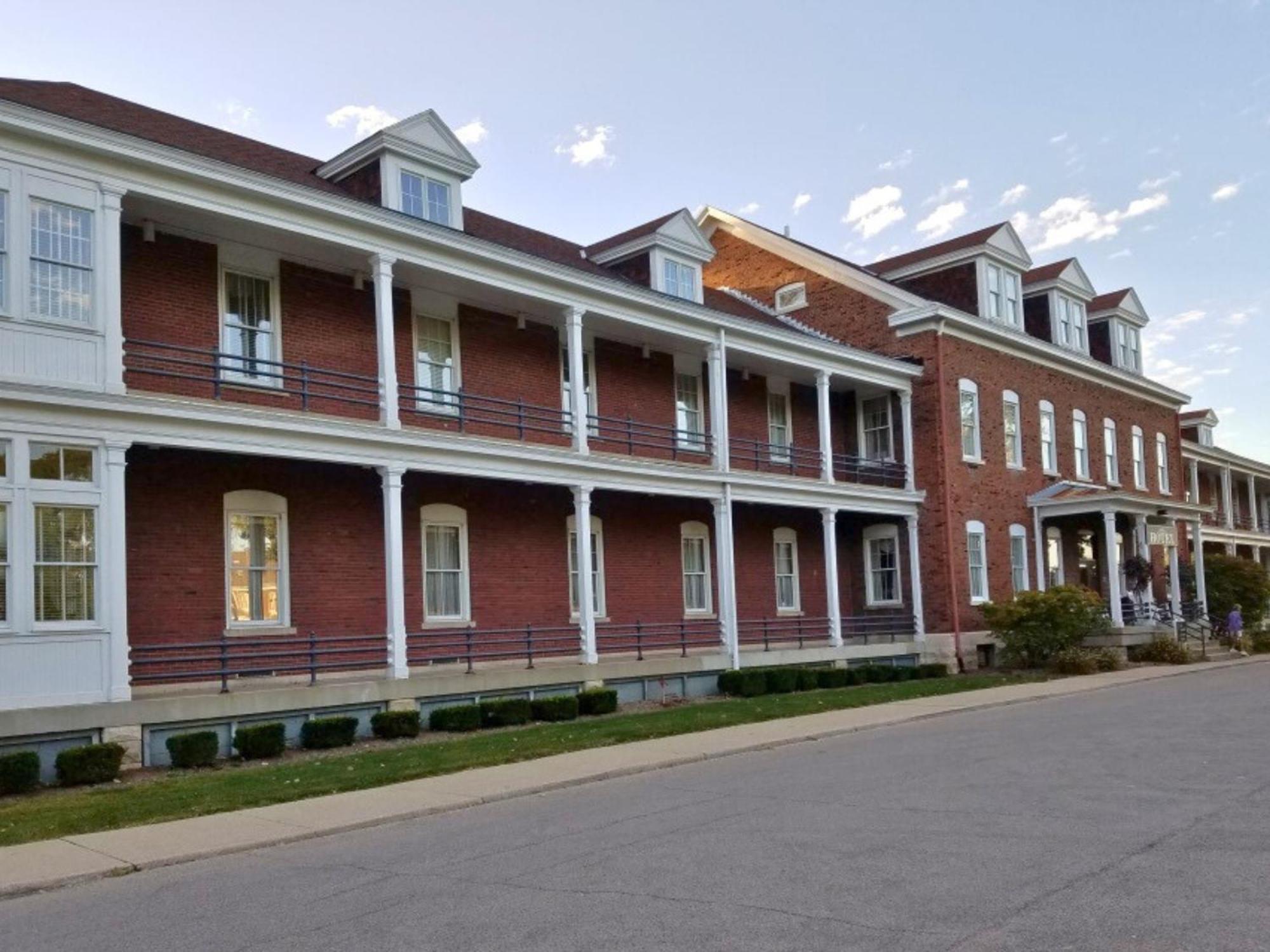 Fort Harrison State Park Inn Индианаполис Экстерьер фото